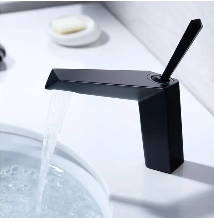Vidric New Arrival Chrome/Black Bathroom Basin Faucet Single Handle Single Hole Mixer Tap Deck Mounted Hot And Cold Tap Sink Fau