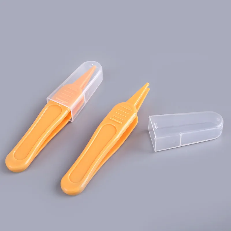 5Pcs Baby nose clip Navel Nose Clip Ear Accessories Forceps Safety Tweezers Plastic Cleaning Baby Care Nose Color Random mini