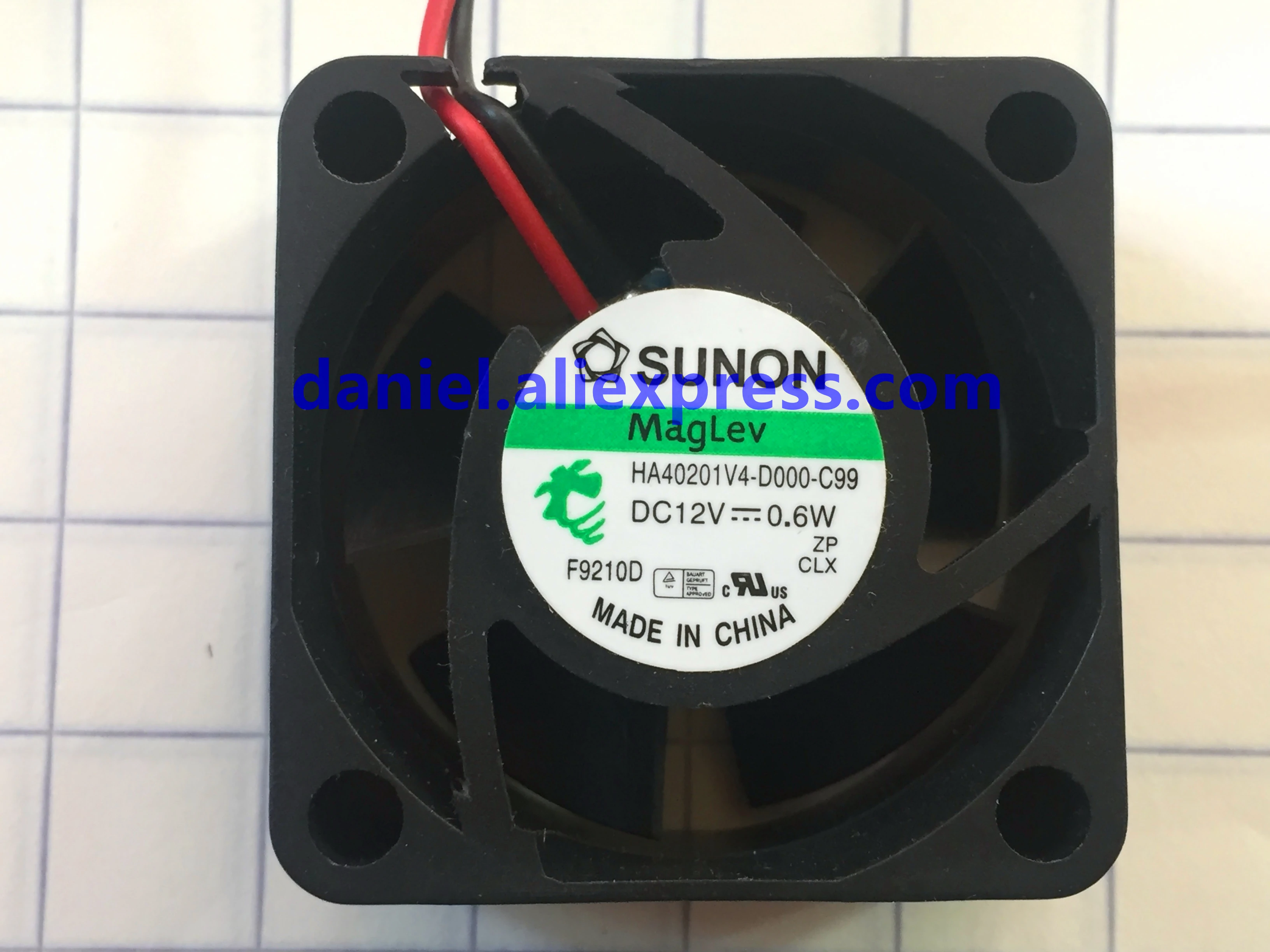 

Original HA40201V4-D000-C99 12V 0.6W 4020 silent cooling fan