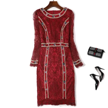 

2019 Round Neck Close Running Bag Hip Heavy Industry Embroidery Temperament Socialite Dress