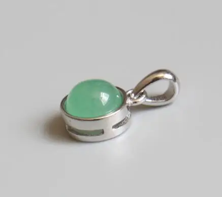 17.Green agate