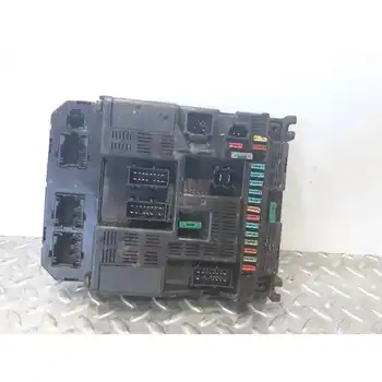 

9644098180 9636760580E Case Relays/Fuses Peugeot 307 (s1) 2.0 Hdi Cat