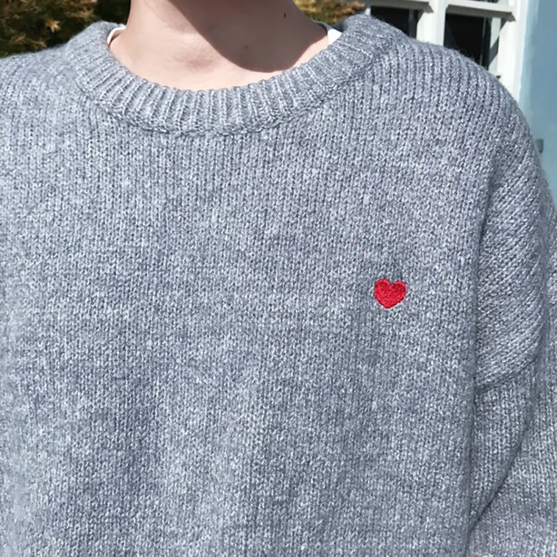 Cute Heart Shape Pattern Sweaters Casual Men Woman Thick Warm Pullovers Clothes 2019 2 Colors Knitted Couple Sweater Cute Heart Shape Pattern Sweaters Casual Men Woman Thick Warm Pullovers Clothes 2019 2 Colors Knitted Couple Sweater