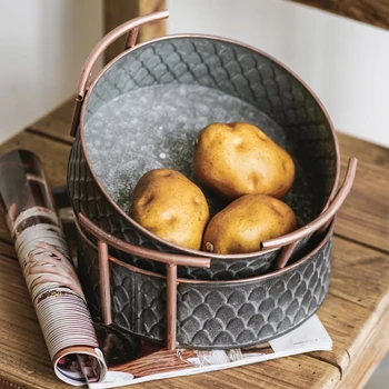 

Wrought Iron Retro Round Binaural Storage Tray with Double Handle Bread Basket Photography Props Home Decoration