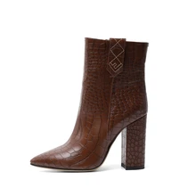 Фирменный дизайн; женские ботильоны из искусственной кожи; полусапожки на квадратном каблуке; женские ботинки; цвет желтый, черный, коричневый, белый; коллекция года; сезон зима