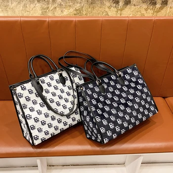 

16 Inch Large Capacity Letter Print Tote Bag,Plush Pu,Women's Shoulder Bag,Envelope Bag,Travel Bag