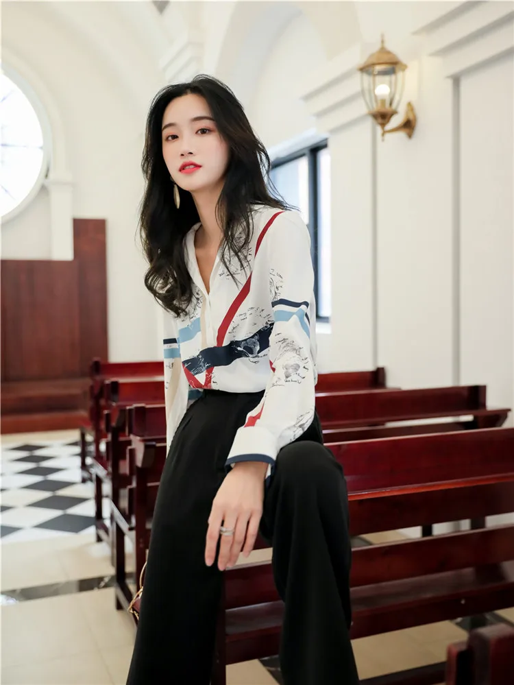 Autumn New Women's Suit Collar Retro Printed Shirt Women's Loose Long Sleeve Chiffon Shirt Plus Size Tops Women Shirts