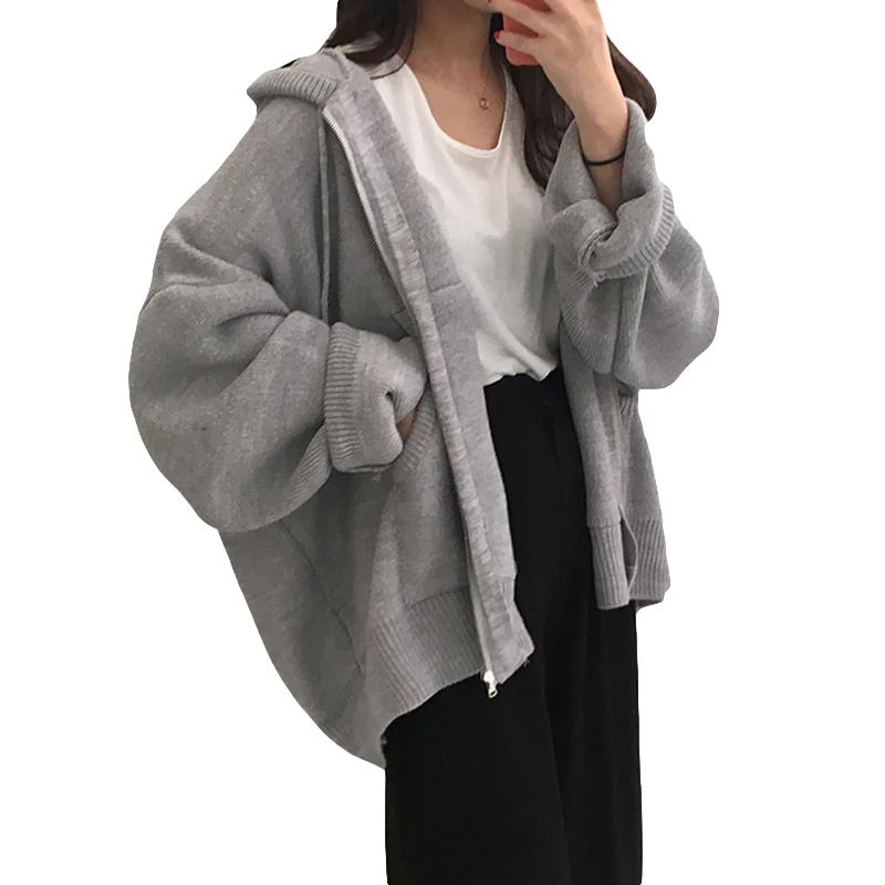 oversized slouchy sweatshirt