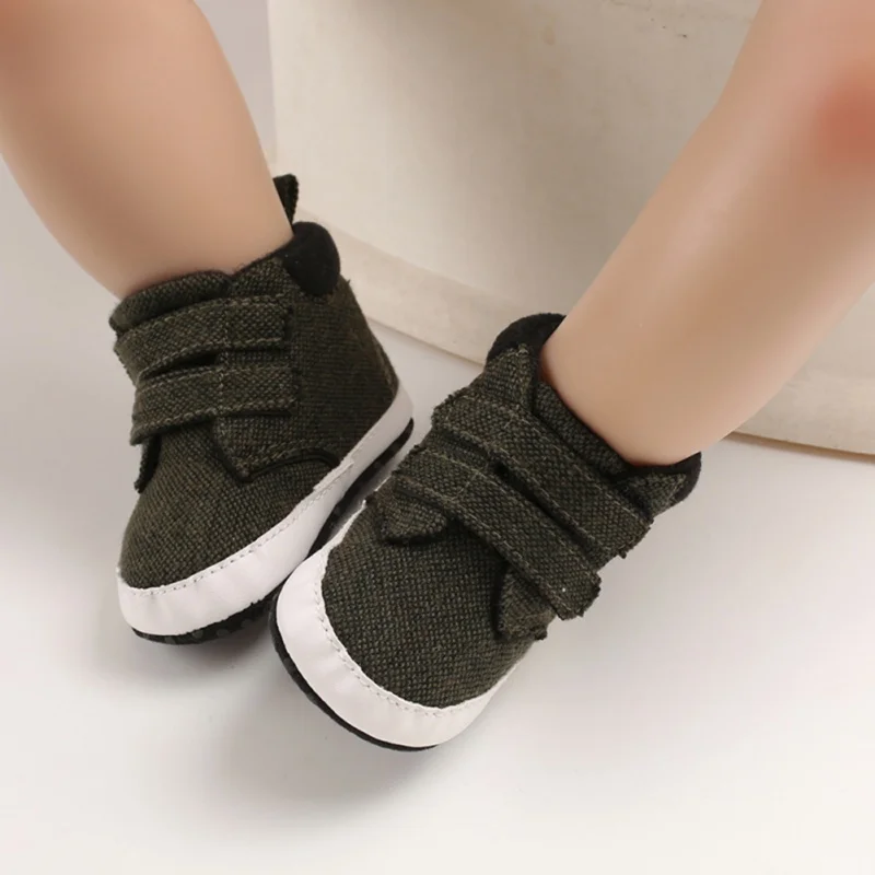 Новая обувь для маленьких мальчиков повседневные Мягкие Нескользящие ботинки на мягкой подошве мокасины на шнуровке для новорожденных; сезон осень-зима