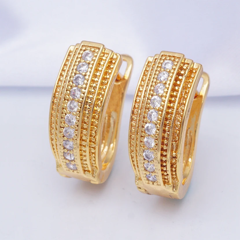 Индийские ювелирные изделия Роскошные Дизайнерские золотые серьги AAA кубический цирконий маленькие серьги-кольца для женщин новые 31 различные стили - Окраска металла: ZM0146