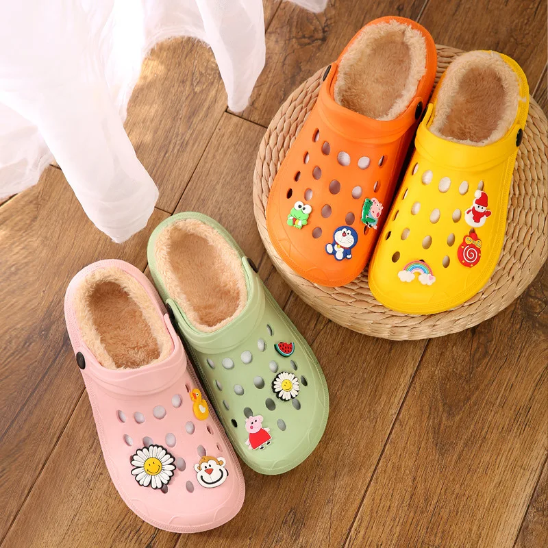 

New Arrival Winter Women Cotton Slippers Slip On Add Plush Keep Warm Clogs For Home Use Lightweight Non-slip Unisex Flat Sandals