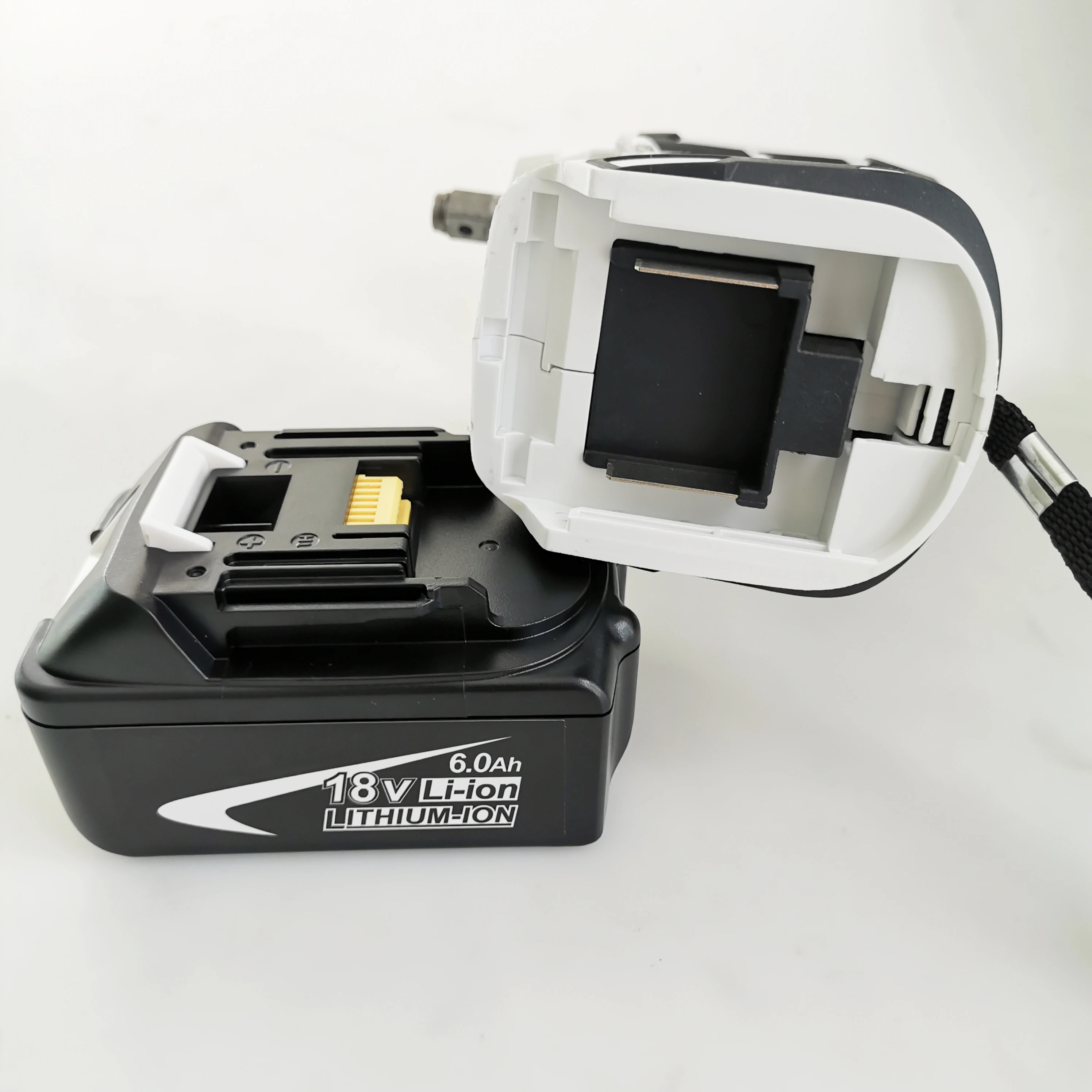

New Portable 18V Rechargeable Battery 6AH 6000mAh Li-Ion Battery Replacement Power Tool Battery for MAKITA BL1860