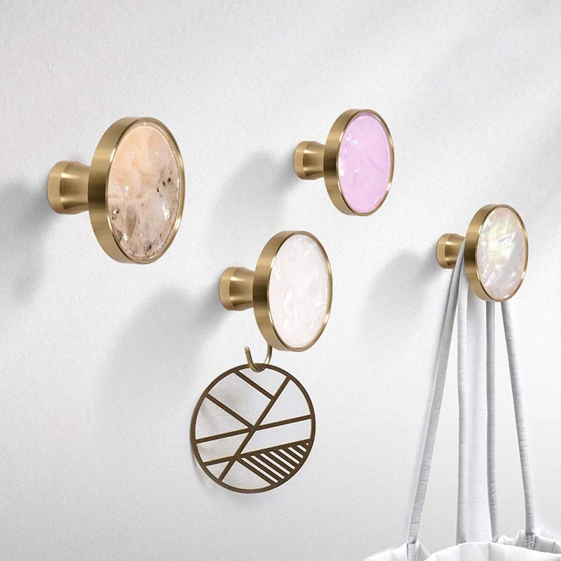 

Brass 4 Piece Independent Partition Pole Heavy Duty Wall Hanging Color Gorgeous Crystal Command Knob Decoration Suitable for Gir