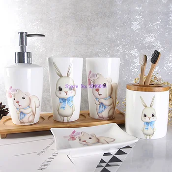 

Fashion Nice Ceramic Bathroom Set with Bamboo Frame Letters High Quality Washing Gorgels Cup Toothbrush Pack Wedding presents