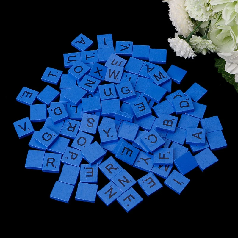 100 шт Деревянные красочные Scrabble плитки Смешанные Буквы лакированные Алфавит Scrabbles 72XF
