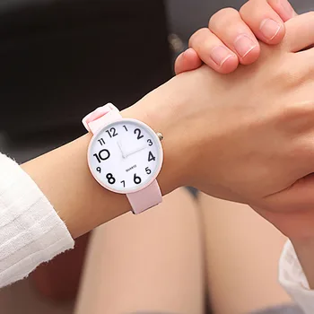 

Women Literary Fan Watch Female Student Simple Jelly Trend Jelly Lady Clock Soft Band Girl Women's Watch for Children Kids Gifts