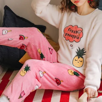 

2020 Winter Pajamas Women Sleepwear Cute Cartoon Flannel Pajamas Set Velvet Warm Pijama Round Neck Pyjama Homewear Women Korean