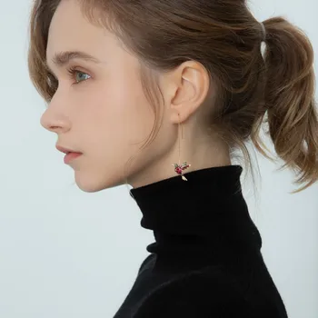 

Women Fashionable Hummingbird Earrings Wing Spreading Zircon Fresh Long Pendant Earchain Lady Charming Jewelry