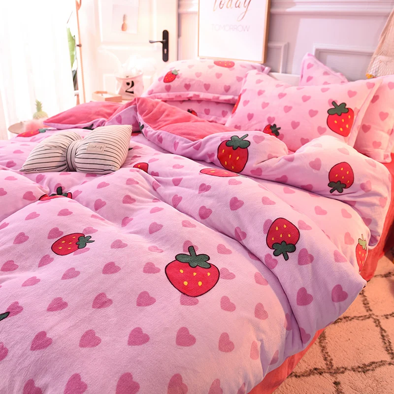 

Simple Family of Four Thick Coral Fleece Flannel Quilt Cover Bed Sheet Winter Milk Velvet Beddings Three-Piece Set