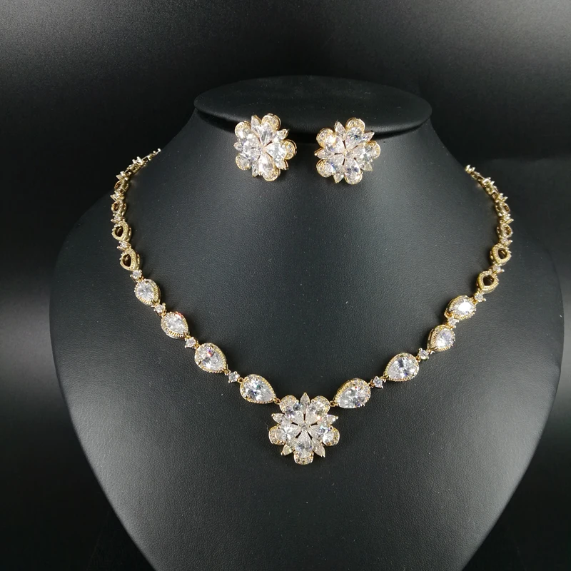 

2019New fashion Romantic cyrstal CZ zircon golden necklace earring set wedding bridel banquet dinner dressing jewelry set