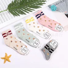 С мультяшным мишкой, в полоску, с буквенным принтом, детские носки на осень-зиму модные комплекты одежды в Корейском стиле для женщин Красивые хлопковые носки Веселые kawaii comfrot из дышащего материала