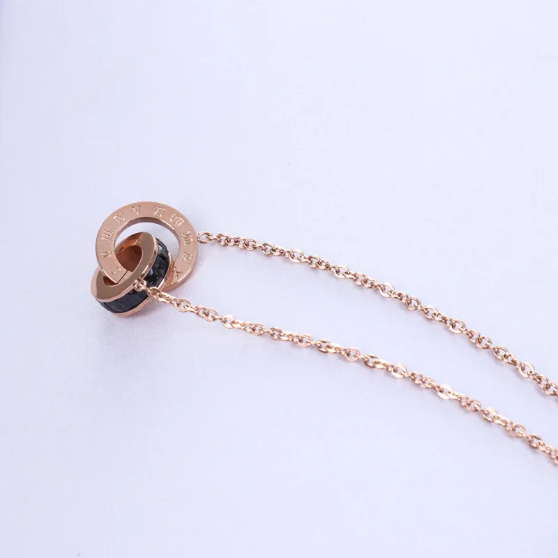 9046313093_1064835128