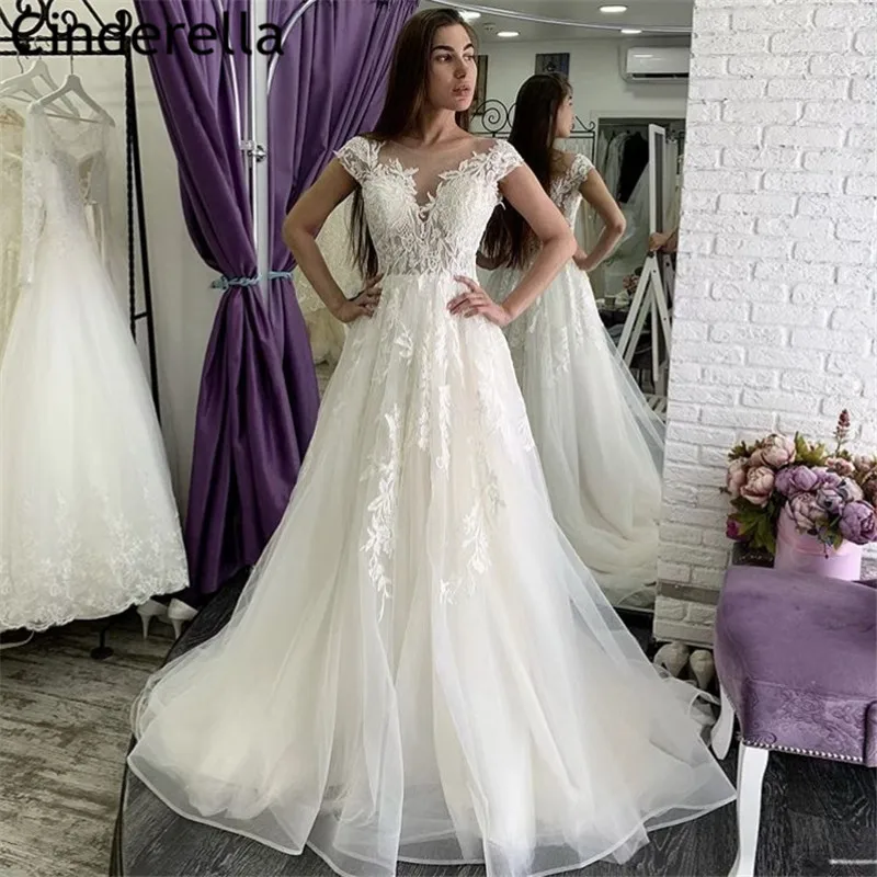 Fashion Wedding Dresses V-Neck Cap Sleeves Soft Tulle Lace Applique Wedding Dresses Covered Button Back vestido de noiva