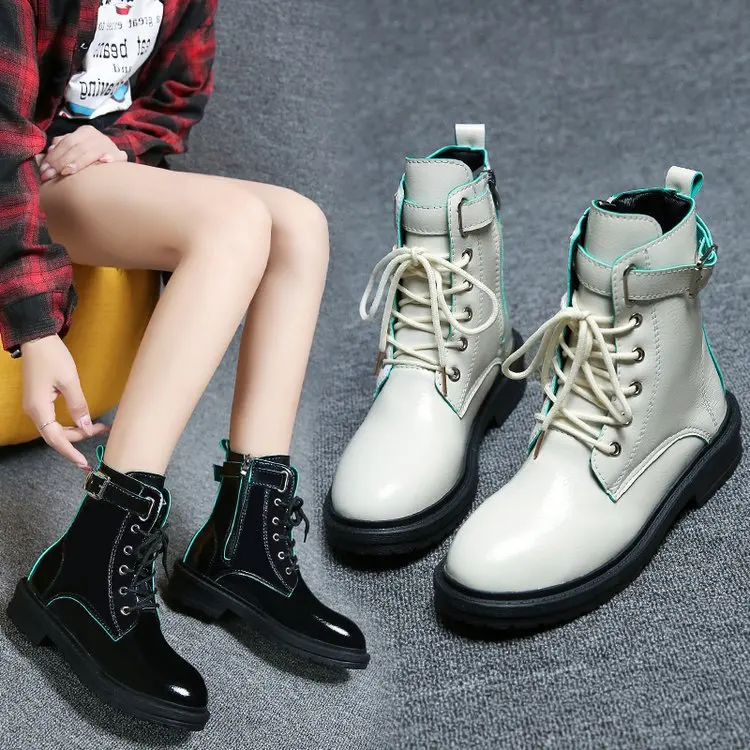 

2019 autumn and winter new Martin boots female fashion punk style thick sole comfortable and comfortable Martin boots