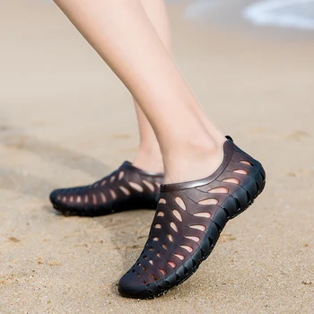 

Mens Clogs Crocks Garden Shoes Cholas Croks Beach Sandals Summer Shoe 2019 Sandles Outdoor Crocse Slip On Footwear Plus Size 45