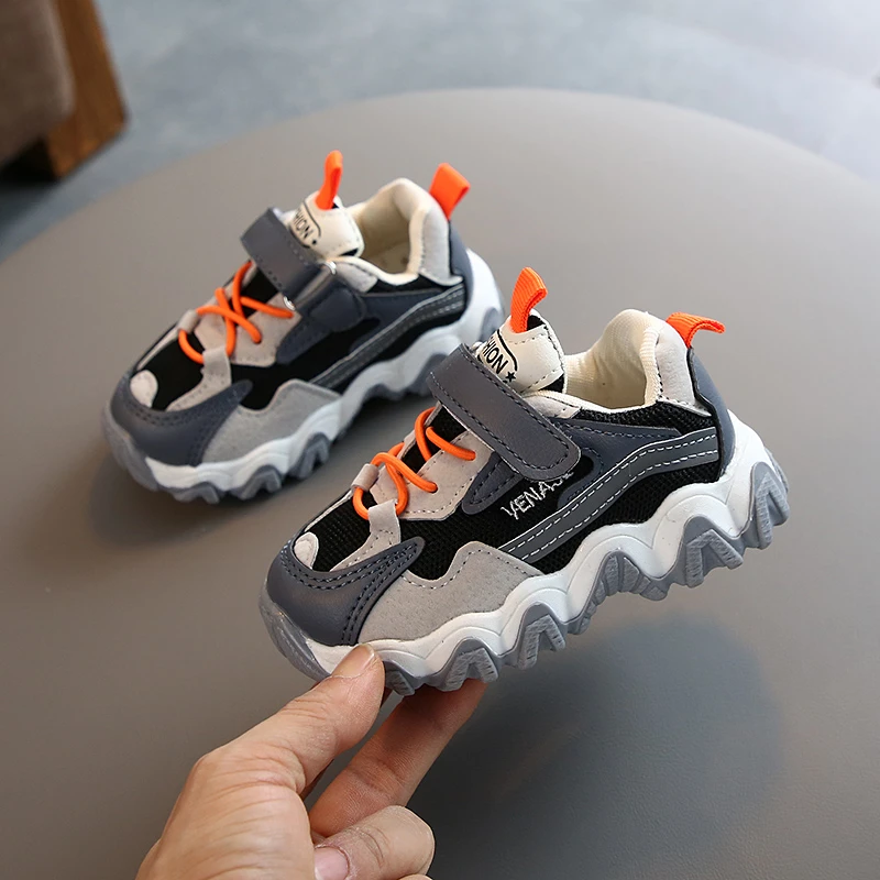 sports shoes for 5 year girl