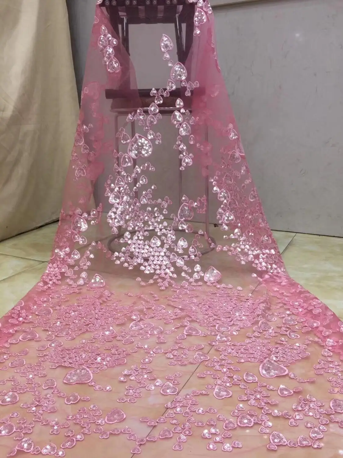 

embroidery African tulle lace fabric ZH-11184 with sequins Top quality French lace tissue for Dressing