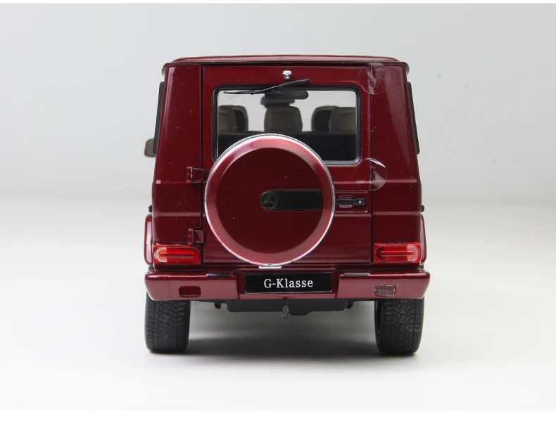 Серебристо-красный длинный осевой модель автомобиля для Benz 1:18 бренд G серии G500
