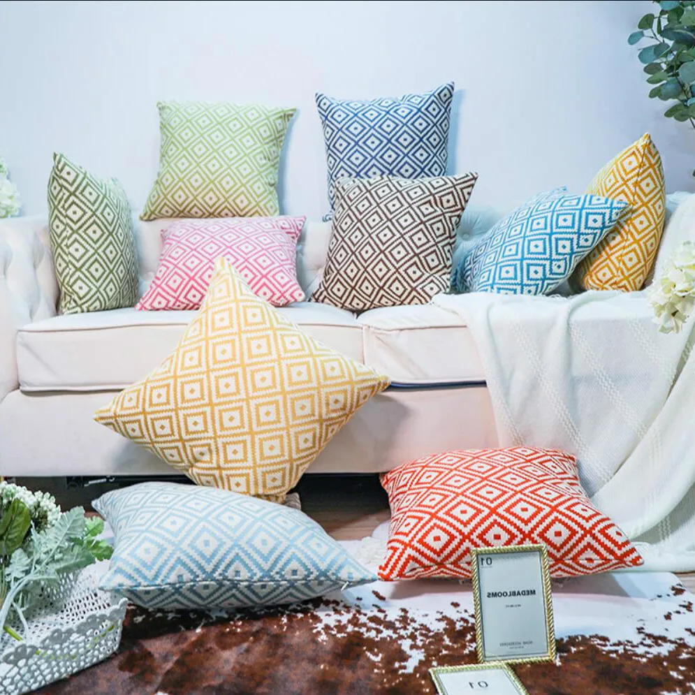 

SunnyRain 2-piece Geometric Decorative Pillows Cover Christmas Pillow Cases Decoration Cushion Cover