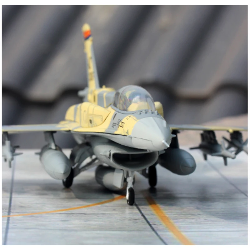 Самолет Модель ВВС США F16 Block52 разведки самолет сплава модель F16 1: 72 diecast металлические модели самолетов