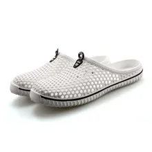 Пара сандалий; коллекция года; летняя модная обувь с отверстиями; дышащая пляжная обувь с полуноском; повседневные Нескользящие шлепанцы для учащихся; массажные EVA