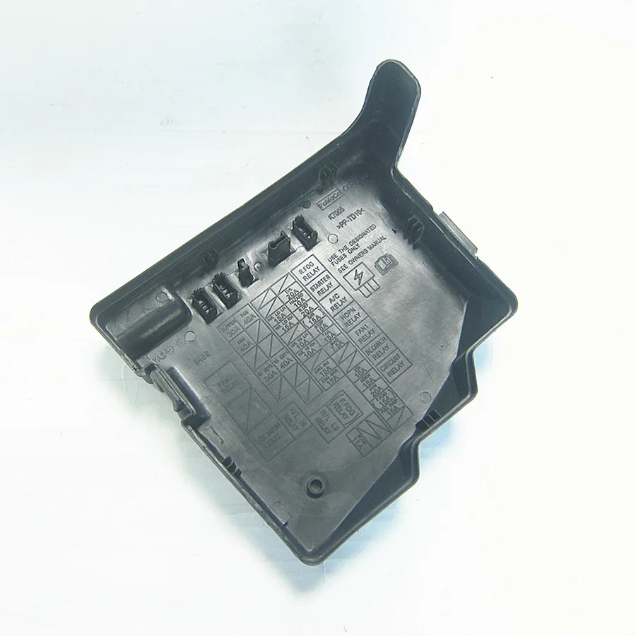 Car accessories Interiors fuse box upper cover DG80-66-76Y for Mazda 2 2007-2012 DE