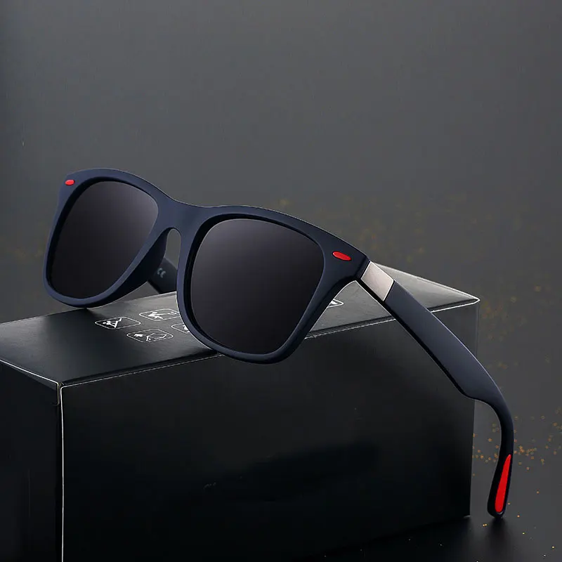 

Reven Jate 1501 Men Polarized Sunglasses UV400 Polarized Man Sunwear Protection from Strong Sunlight
