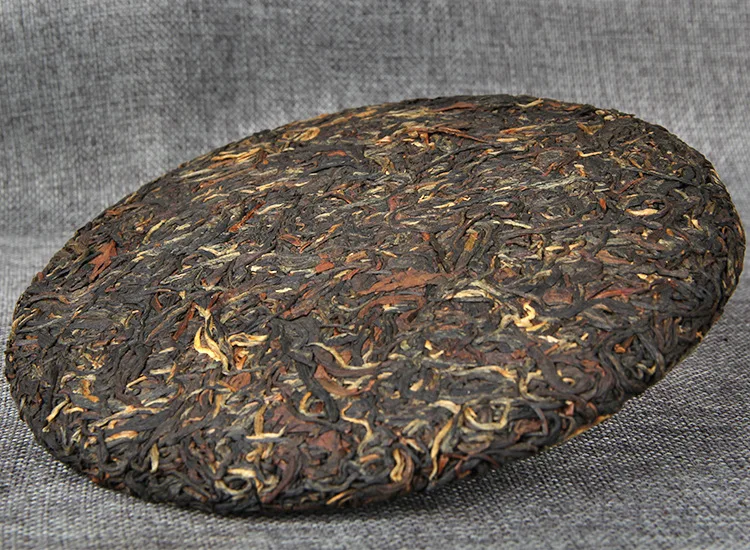 Yunnan Daye Yunnan Black Tea Ancient Tree Sunning Red Yunnan Fengqing Ancient Tree Black Tea 357g Cake