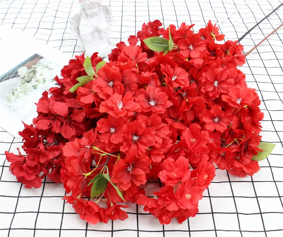 DIY свадебный Декор Темно-красная серия искусственных цветов Пластиковые шелковые цветы Различные стили дома свадьба ряд цветов дорожные материалы