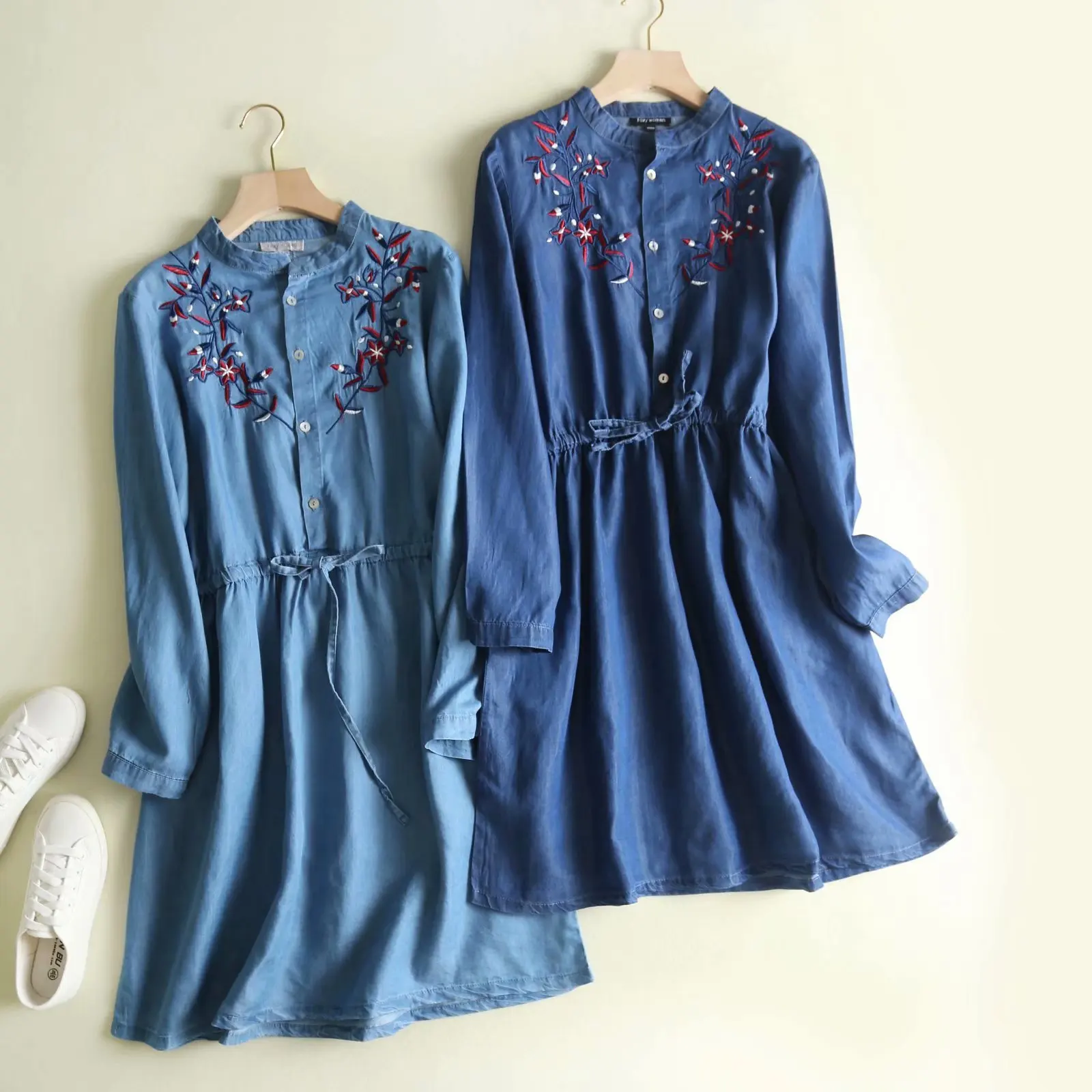 

2019 Western Style Spring And Summer Women's Dress New Style Stand Collar Embroidered Long Sleeve Computer Cable Lock