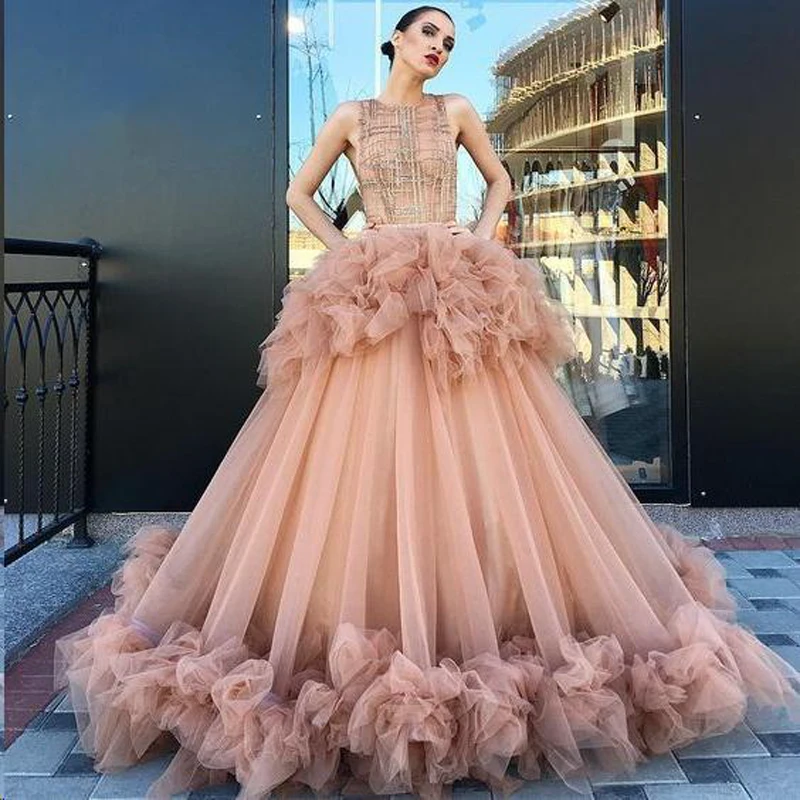 

2019 Couture Prom Formal Dresses Fashion Ruffled Ball Gown Robe de soiree Illusion Lace Sleeveless Puffy Evening Party Dress