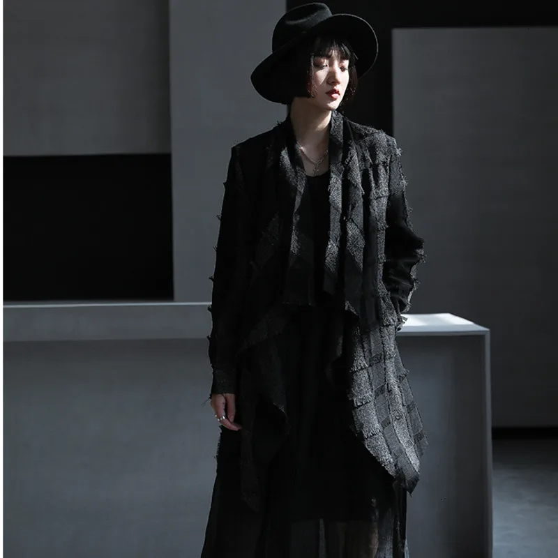 astounding  [EAM] Loose Fit Black Tassel Split Big Size Jacket New V-collar Long Sleeve Women Coat Fashion Tide