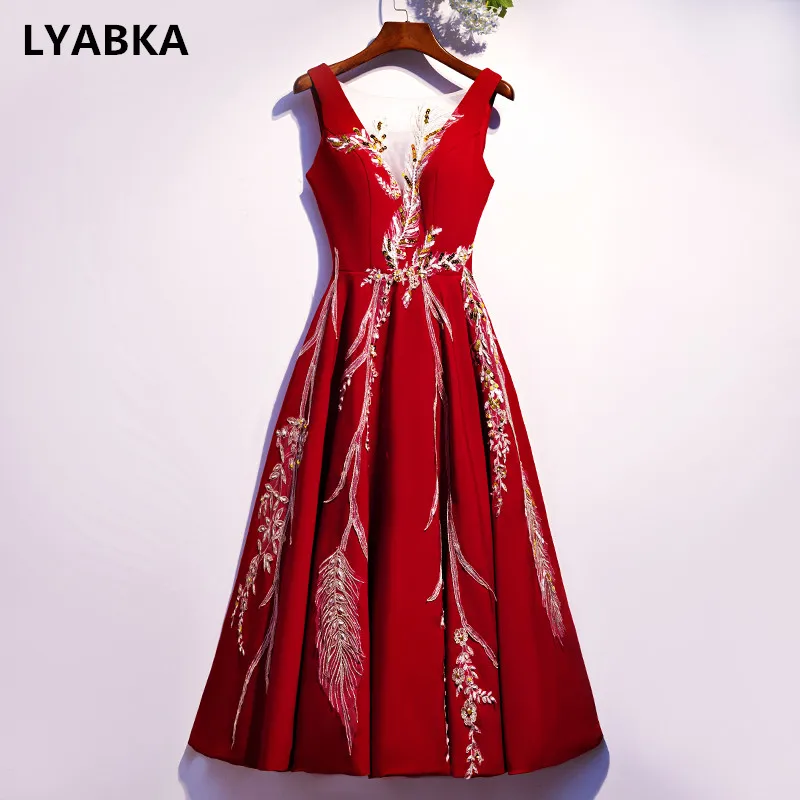 Burgundy Prom Dresses Vestidos De Gala Short Prom Dress Scoop Neck Prom Dress Vestidos De Coctel Tea-Length Prom Dresses