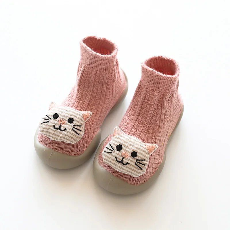 Pink Cat Резиновая подошва; детская обувь для младенцев Одежда для маленьких девочек Теплая Обувь для новорожденных тапочки вязаные ботиночки для малышей с изображением животных из мультфильмов; обувь на мягкой подошве для малышей - Цвет: Pink Cat