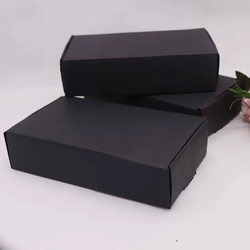 

2019 1pcs corrugated paper box DIY18.5x11x4.5cm black color For Wedding Favors Birthday Party candy Cookies Christmas gift boxes