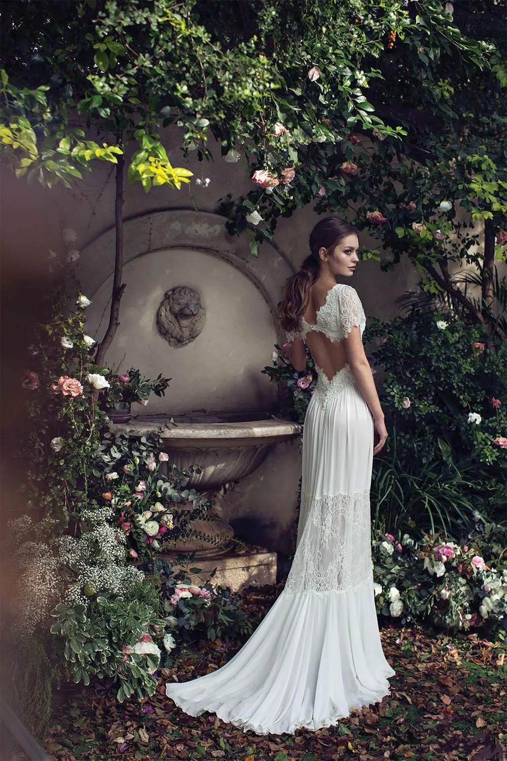 asaf-dadush-bohemian-wedding-dresses-v-neck-lace-appliqued-a-line-short-sleeve-boho-wedding-dress-sexy-backless-plus-size-bridal-gowns (1)