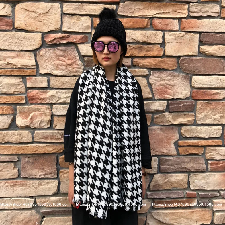 

Women's Fall Winter Scarf Classic Tassel Plaid Scarf Super Warm Soft Chunky Large Blanket Wrap Shawl Scarves acc040