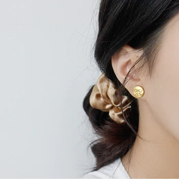 

GHIDBK 925 Sterling Silver Delicate Human Face Stud Earrings Statement Dainty Curved Moon Earring Studs Street Style Ins Earring