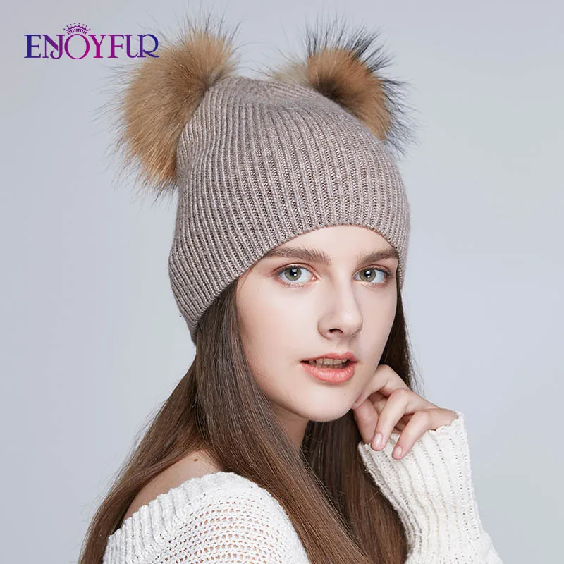 Женские шапки с двумя помпонами ENJOYFUR мягкие теплые из натурального меха для зимы