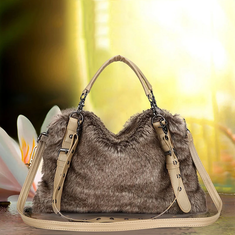 

2019 Autumn and Winter New Imitation Rabbit Fur Luxury Woman Shoulder Bag Fashion Multi-purpose Zipper Handbag Female